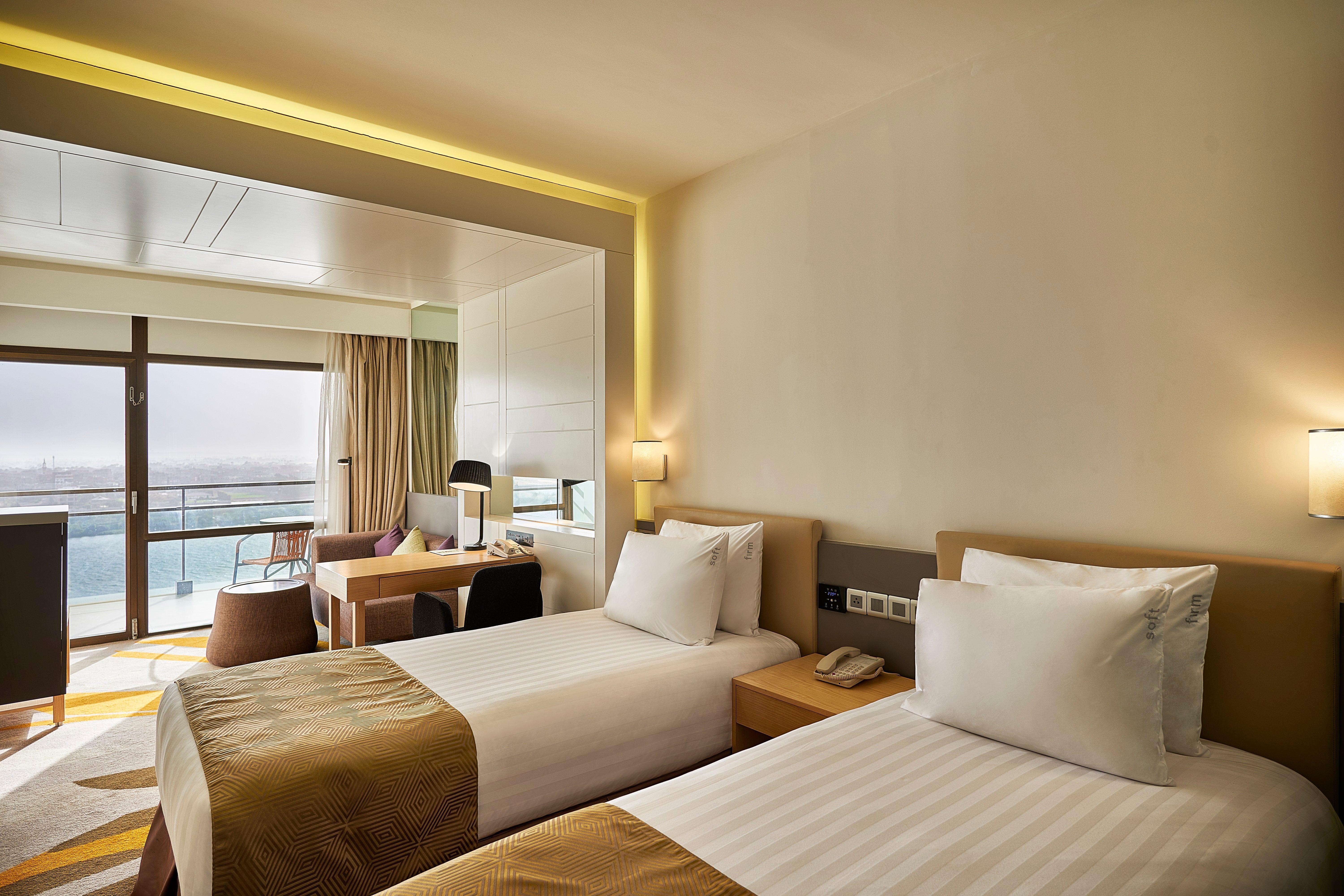Holiday Inn Cairo Maadi By Ihg Exterior photo