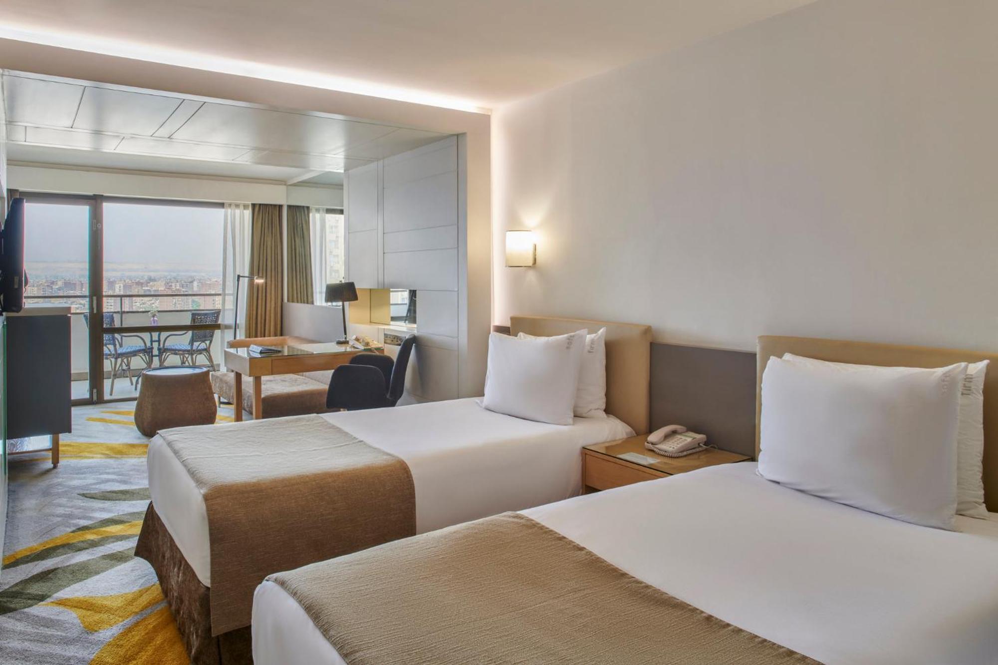 Holiday Inn Cairo Maadi By Ihg Exterior photo