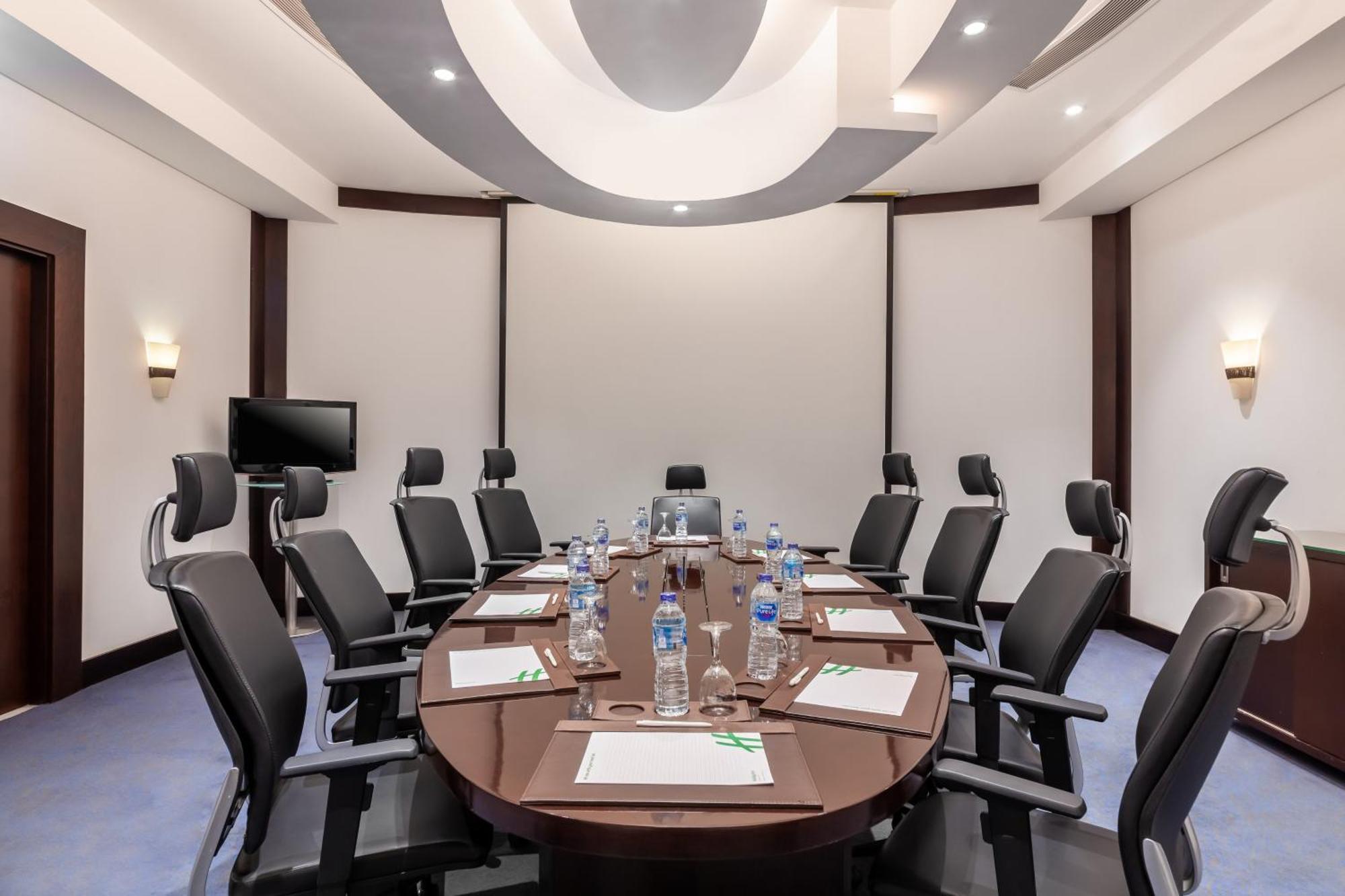 Holiday Inn Cairo Maadi By Ihg Exterior photo