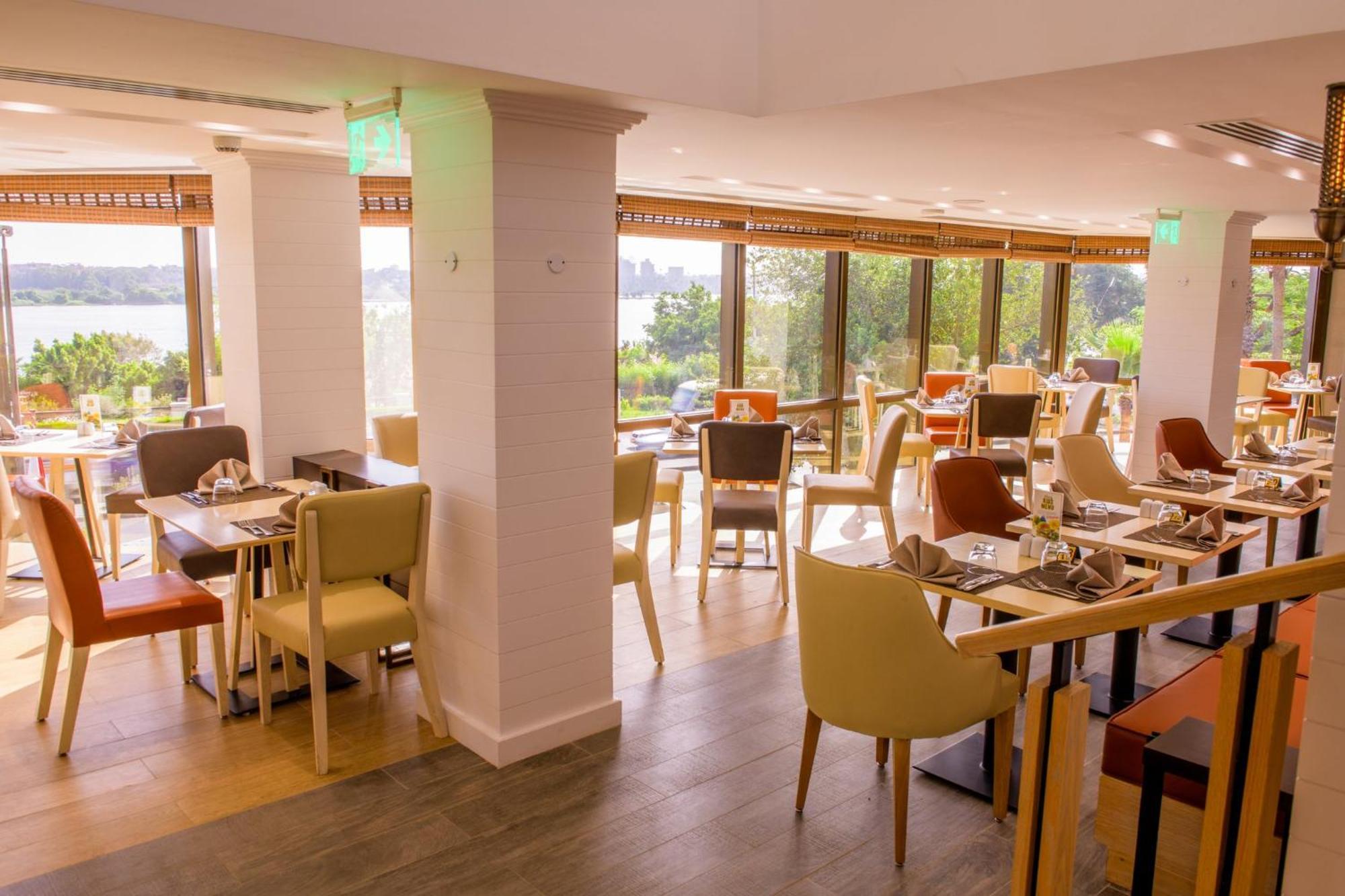 Holiday Inn Cairo Maadi By Ihg Exterior photo